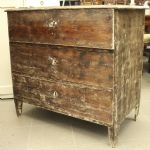 776 4427 CHEST OF DRAWERS
